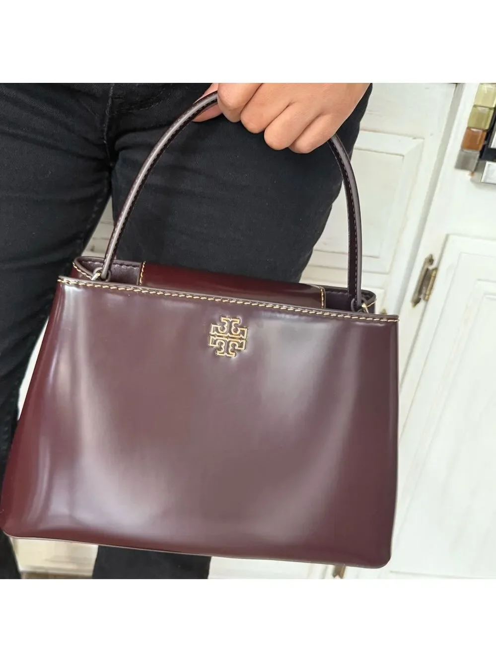 700+! New Women's Tory Burch BRITTEN SMOOTH SATCHEL TEMPRANILLO / Gold